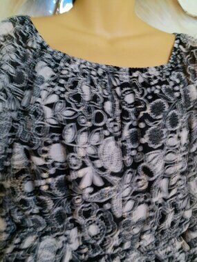 EMILY WONDER DRESS BLACK WHITE WITH GOLD THREAD SIZE SMALL